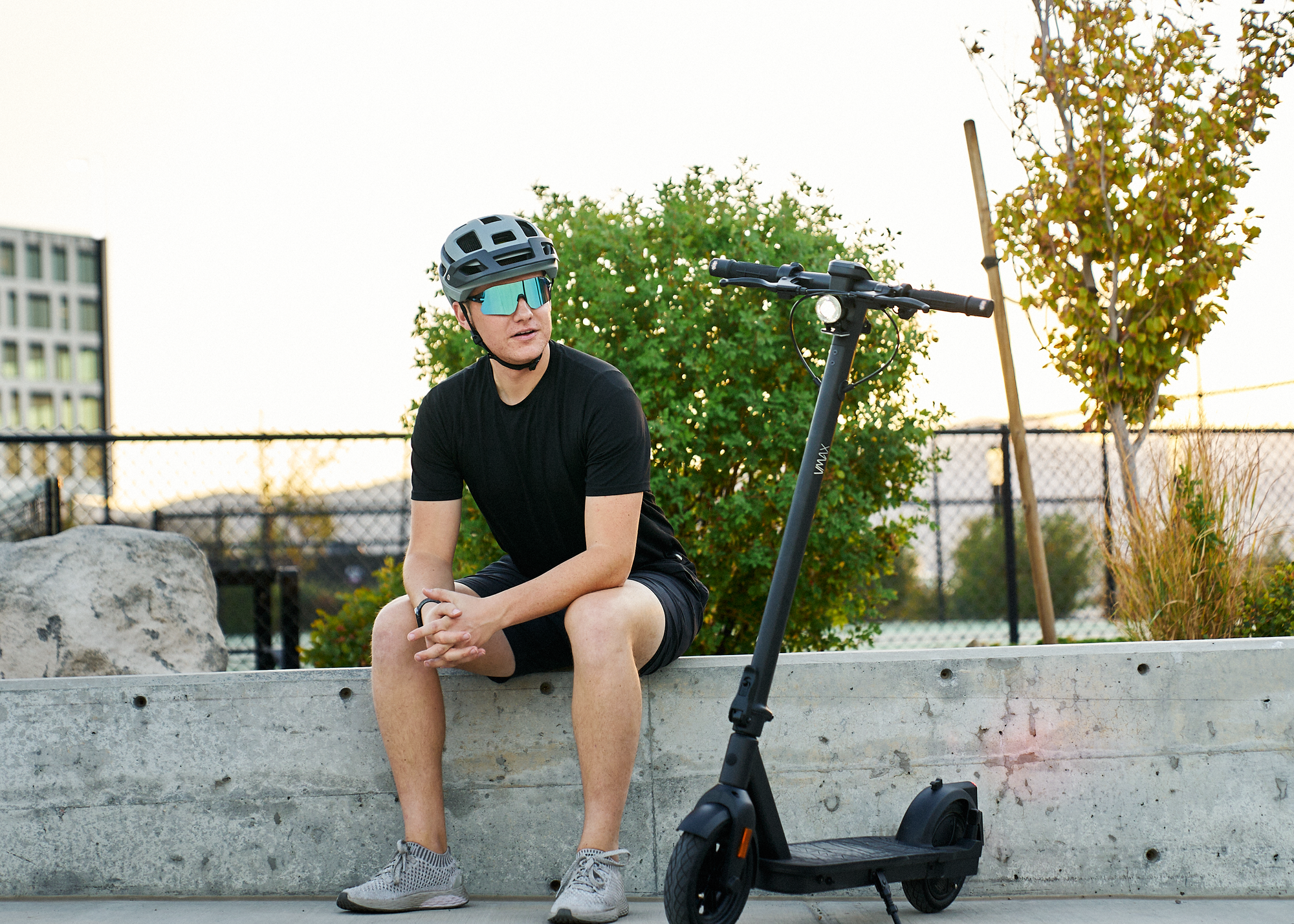 Cruising the Coast: Scott's Effortless Ride with VMAX