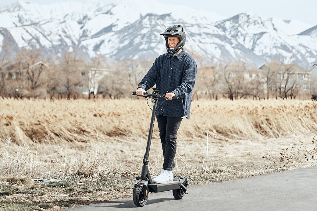 Experience the magic of winter on your e-scooter